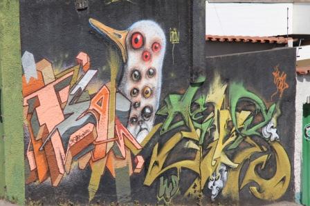 Grafite em muro no Jardim Montanhês