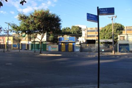 Rua Estevão de Oliveira com a Avenida  Dom Pedro II