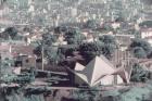 Vista da Igreja do Chapu, ao fundo o bairro Caiaras 