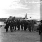 Prefeito recebe diretores do BID no Aeroporto da Pampulha, em 13 de maio de 1966